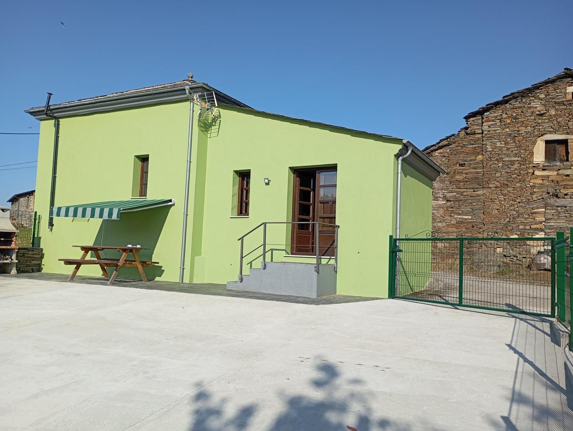 Casa Rural De Alquiler Integro La Cantina De Villarmayor-Asturias Villarmayor  Exterior photo